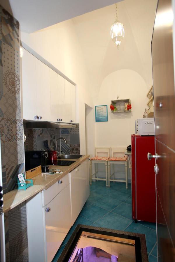 Piazzetta Petrone Apartments + Parking Вьесте Экстерьер фото