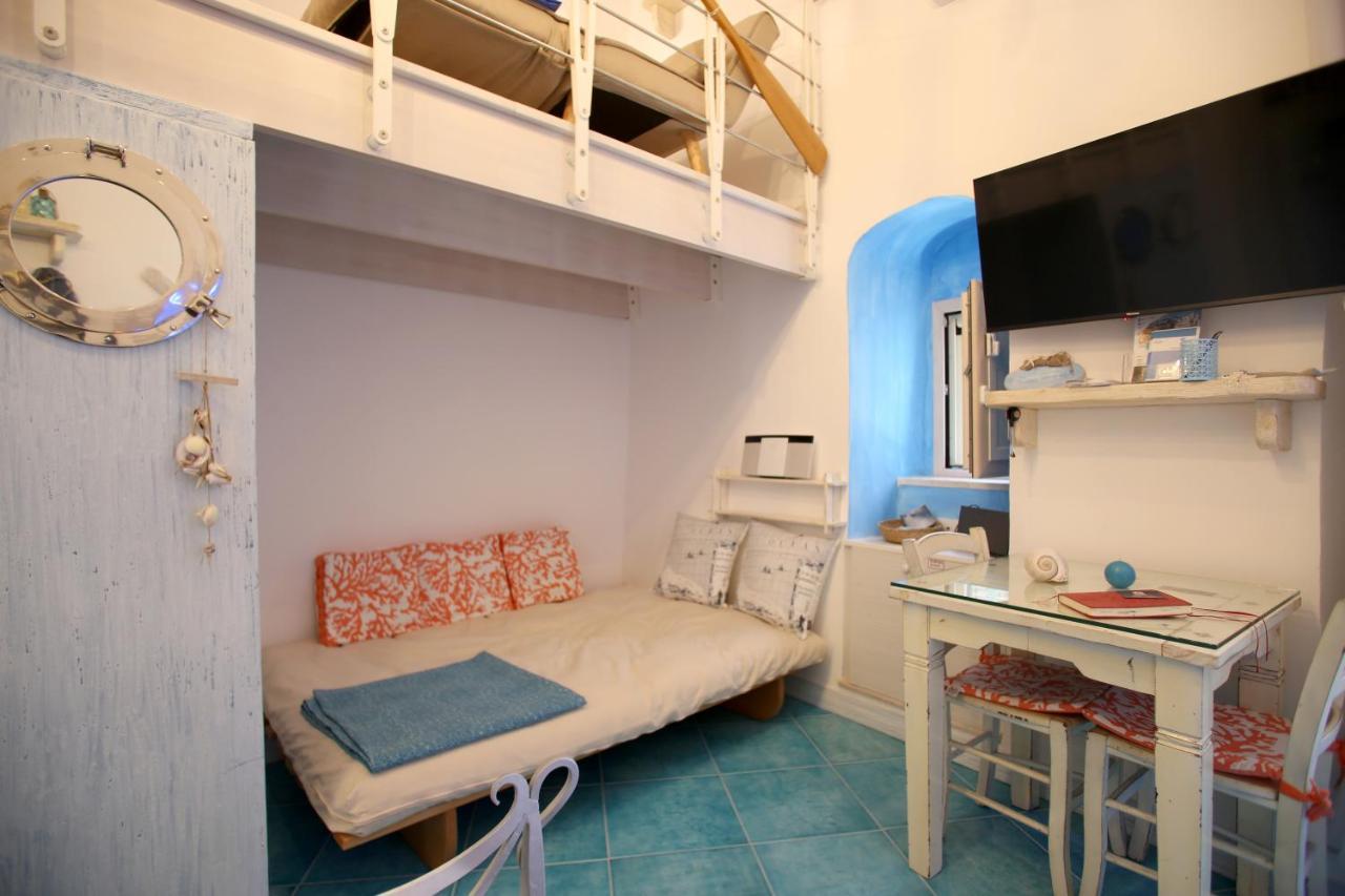 Piazzetta Petrone Apartments + Parking Вьесте Экстерьер фото